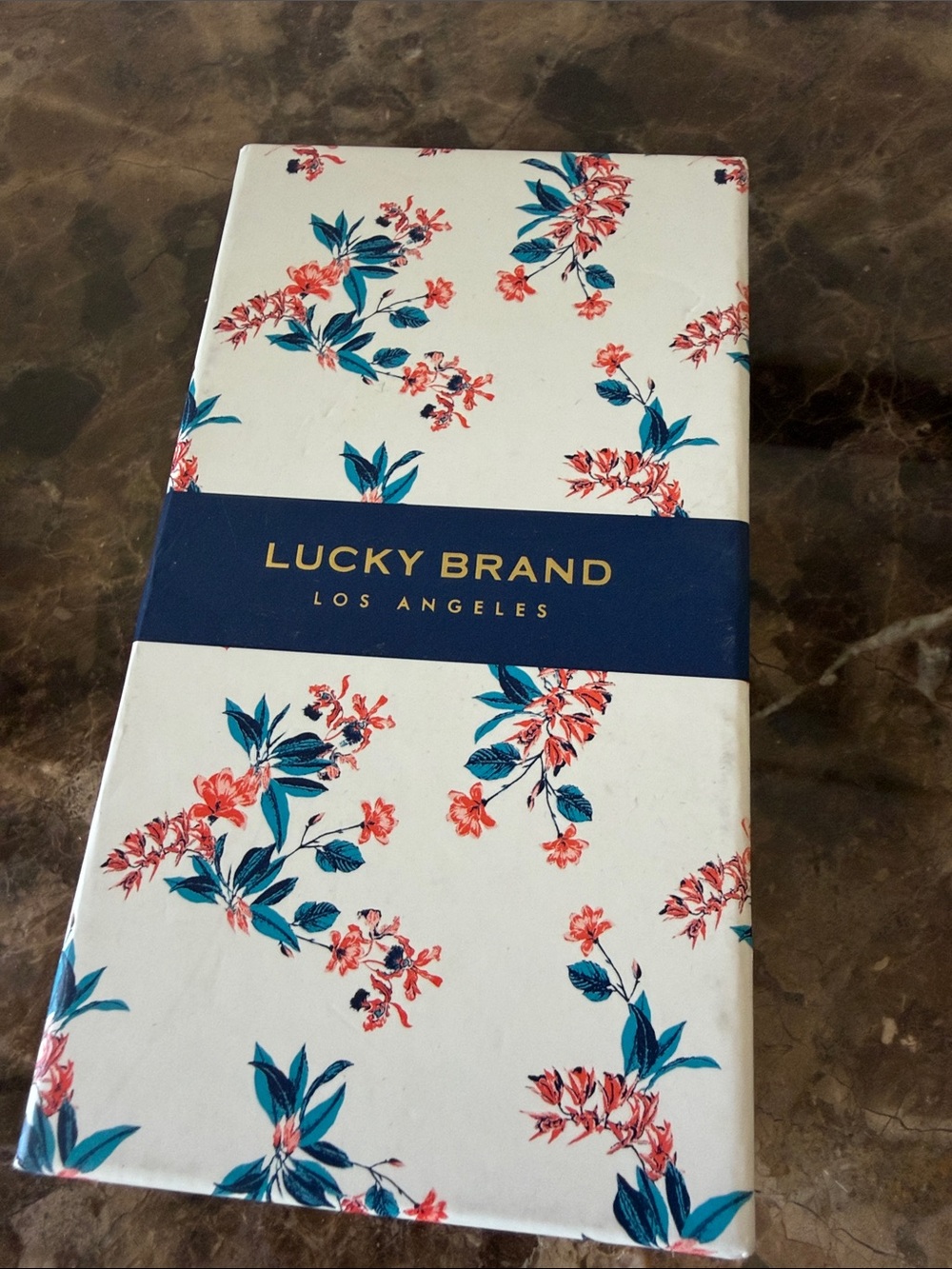 Lucky Brand Gold Butterfly Pendant Necklace in Box - Picture 5 of 5
